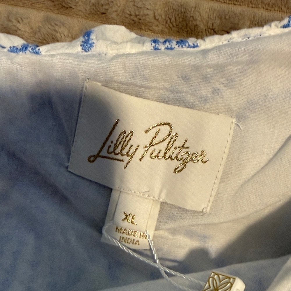 Lilly Pulitzer Blue and White Embroidered Top - Picture 3 of 4